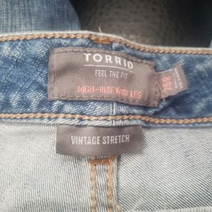 TORRID High Rise Wide Leg Jean Size 28R